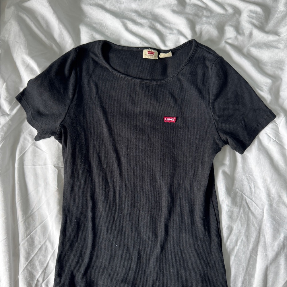 Levi's Black T-Shirt